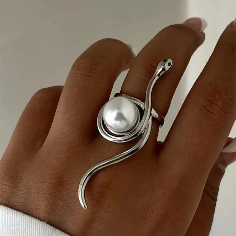 Bold Retro Gothic Winding Snake Ring with Pearl