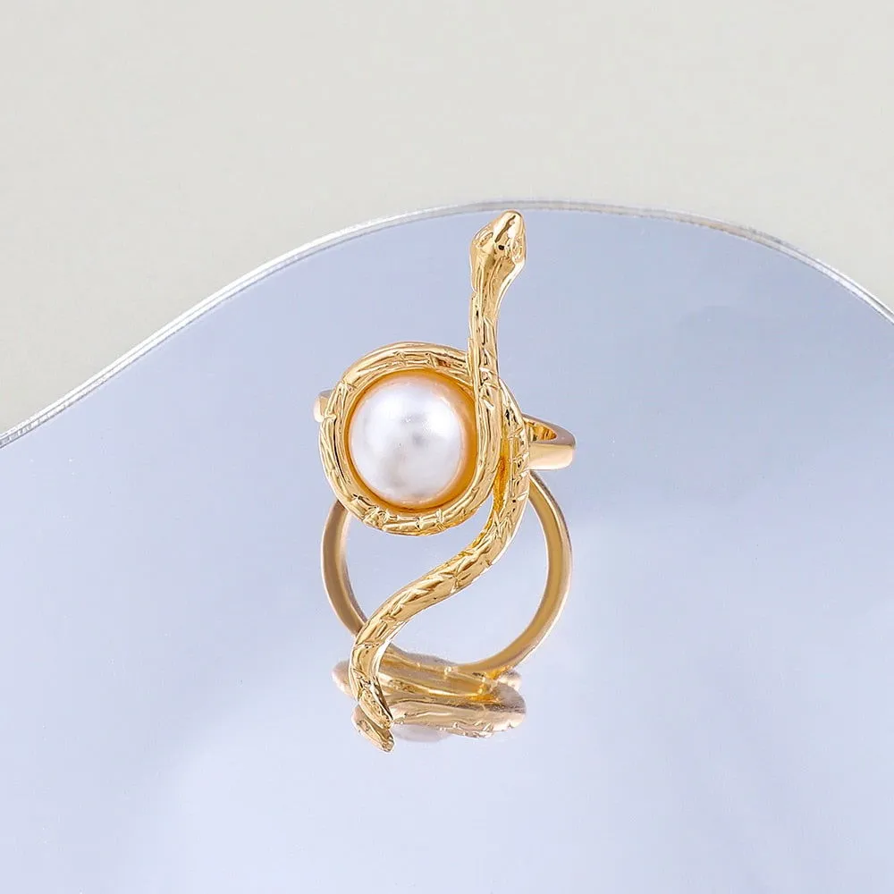 Bold Retro Gothic Winding Snake Ring with Pearl