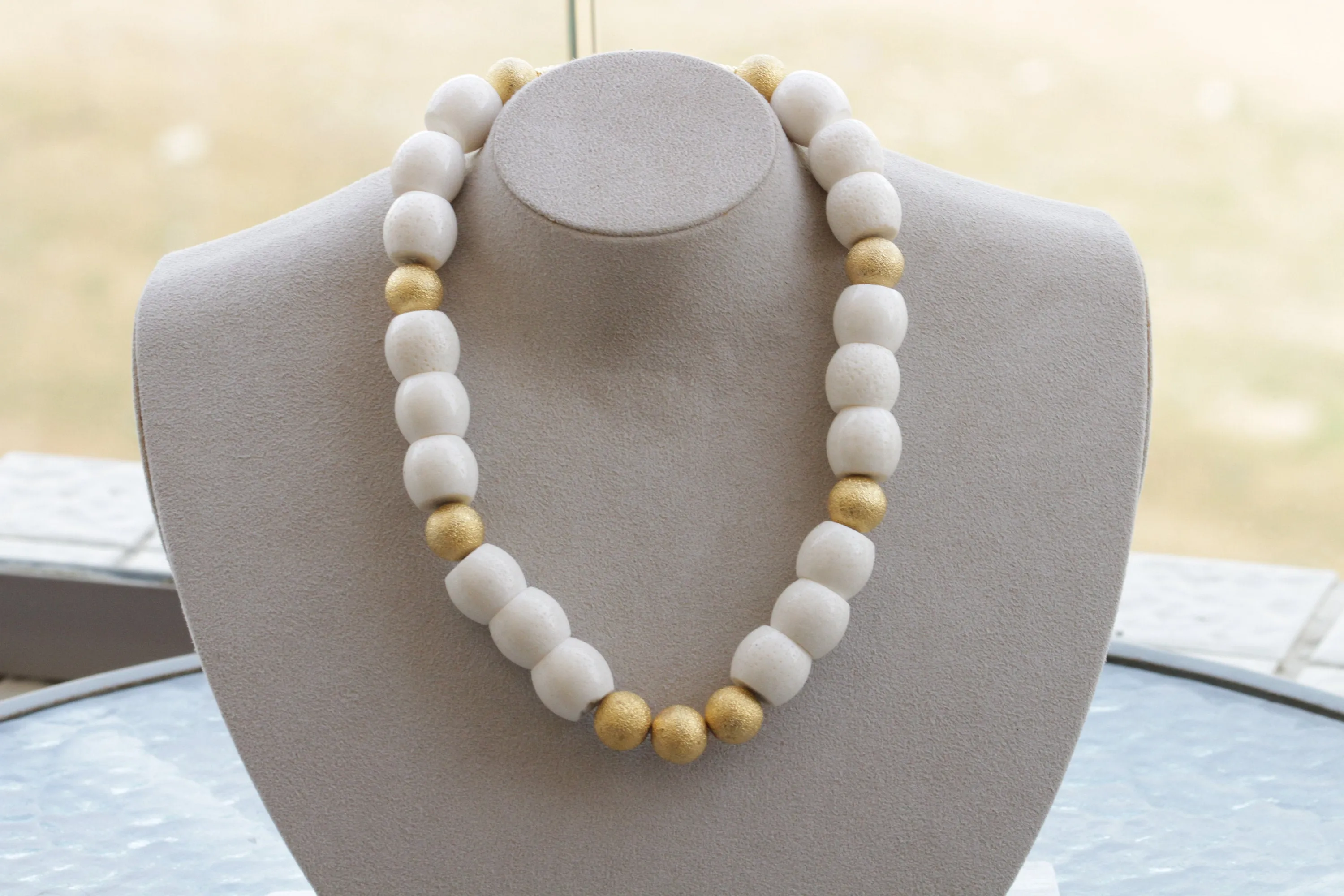 CERAMIC BEADS NECKLACE