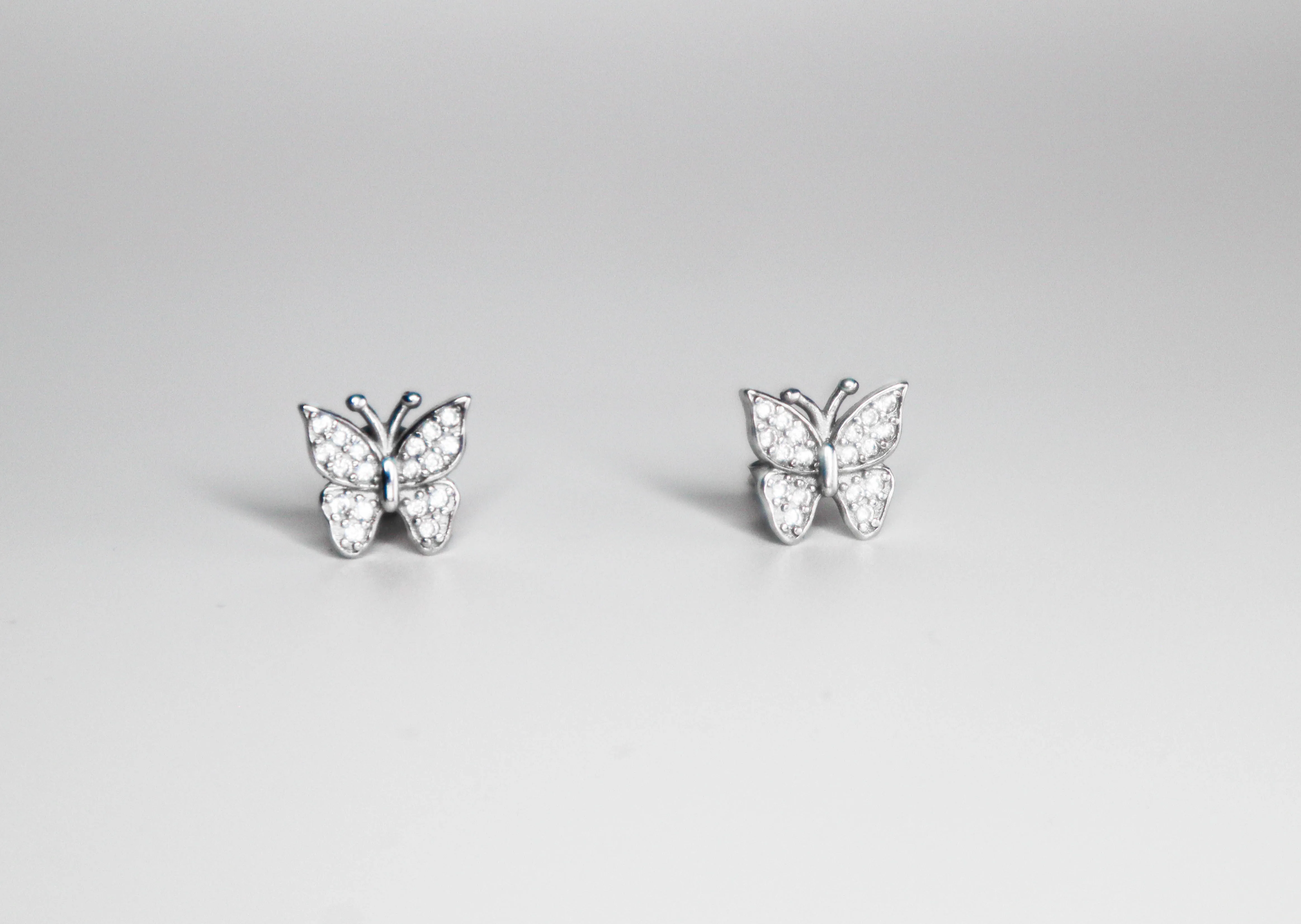 Delilah Studs