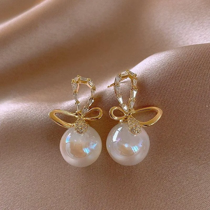 Elegant Pearl Earring