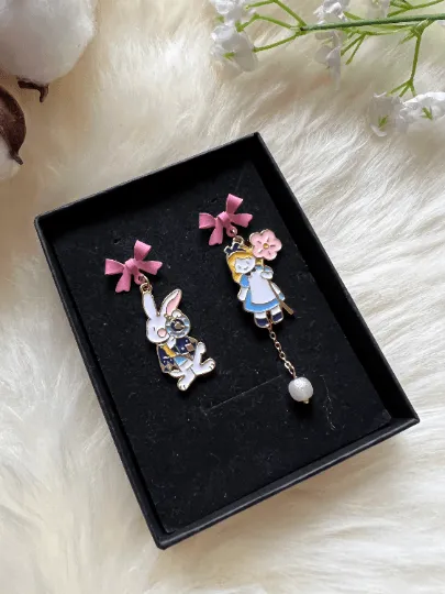 Kawaii - Rabbit and girl earrings | Alice wonderland earrings | Pearl dangle earrings | Mismatched earrings | Kawaii earrings