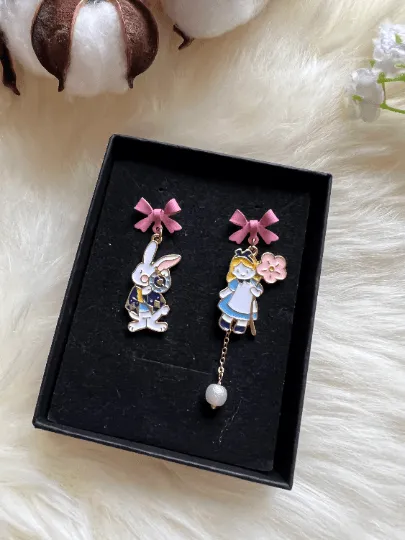 Kawaii - Rabbit and girl earrings | Alice wonderland earrings | Pearl dangle earrings | Mismatched earrings | Kawaii earrings