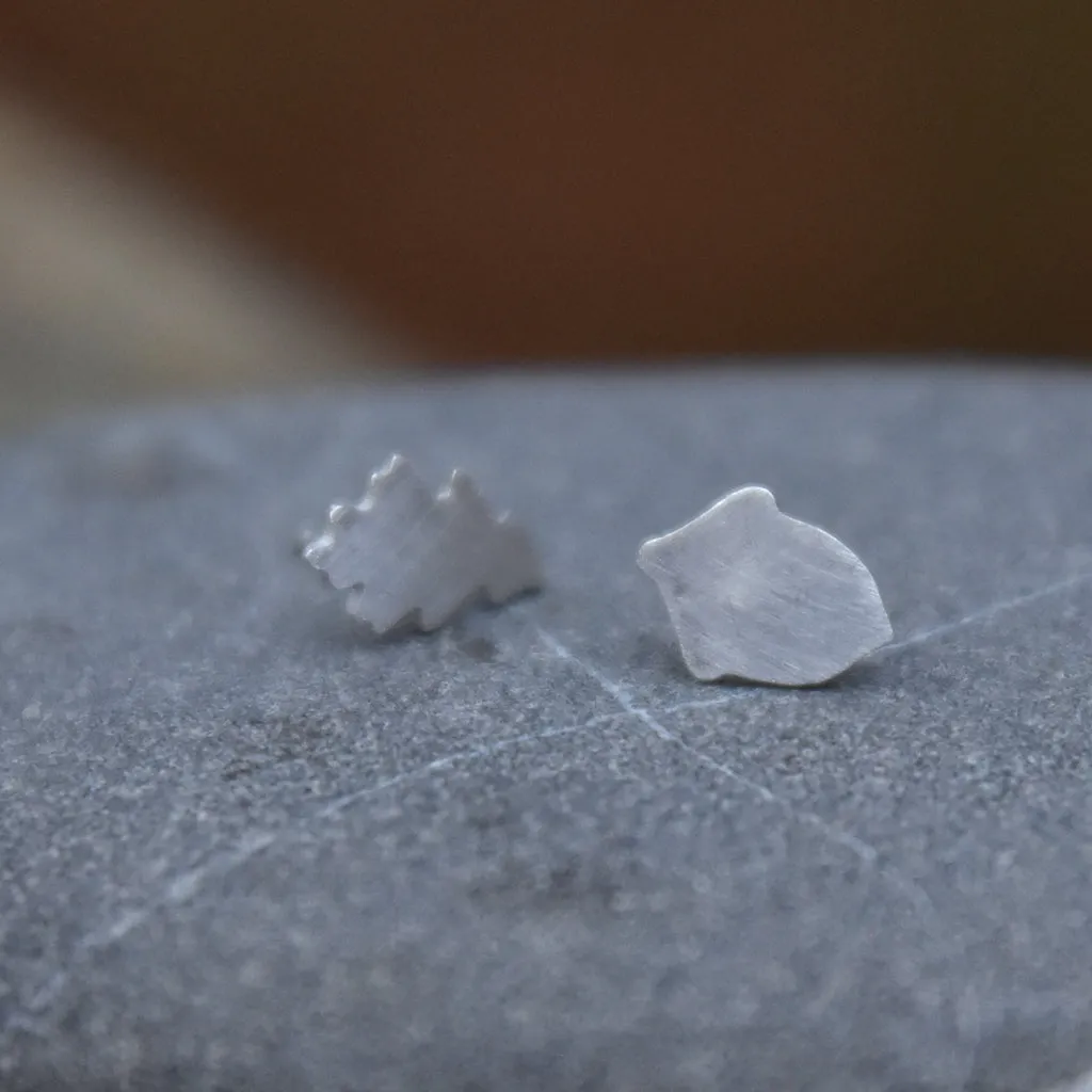 Oak Leaf and Acorn Asymmetrical Studs in Brushed Recycled Silver