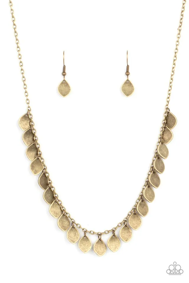 Paparazzi Necklace ~ Dainty DISCovery - Brass