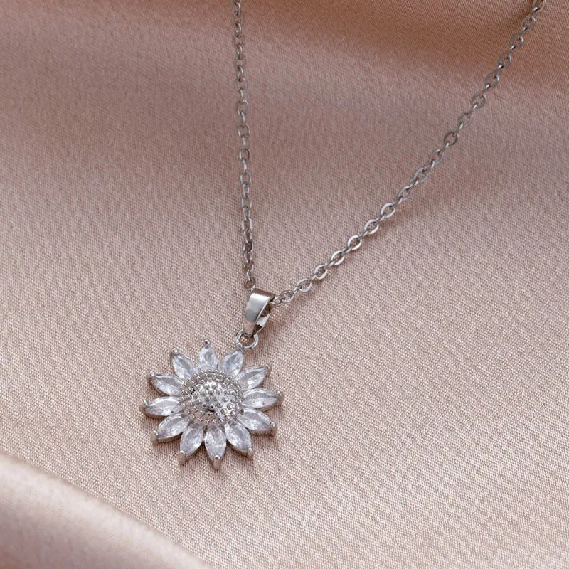 Rustic Flower Stainless Steel Diamond Inlay Necklaces