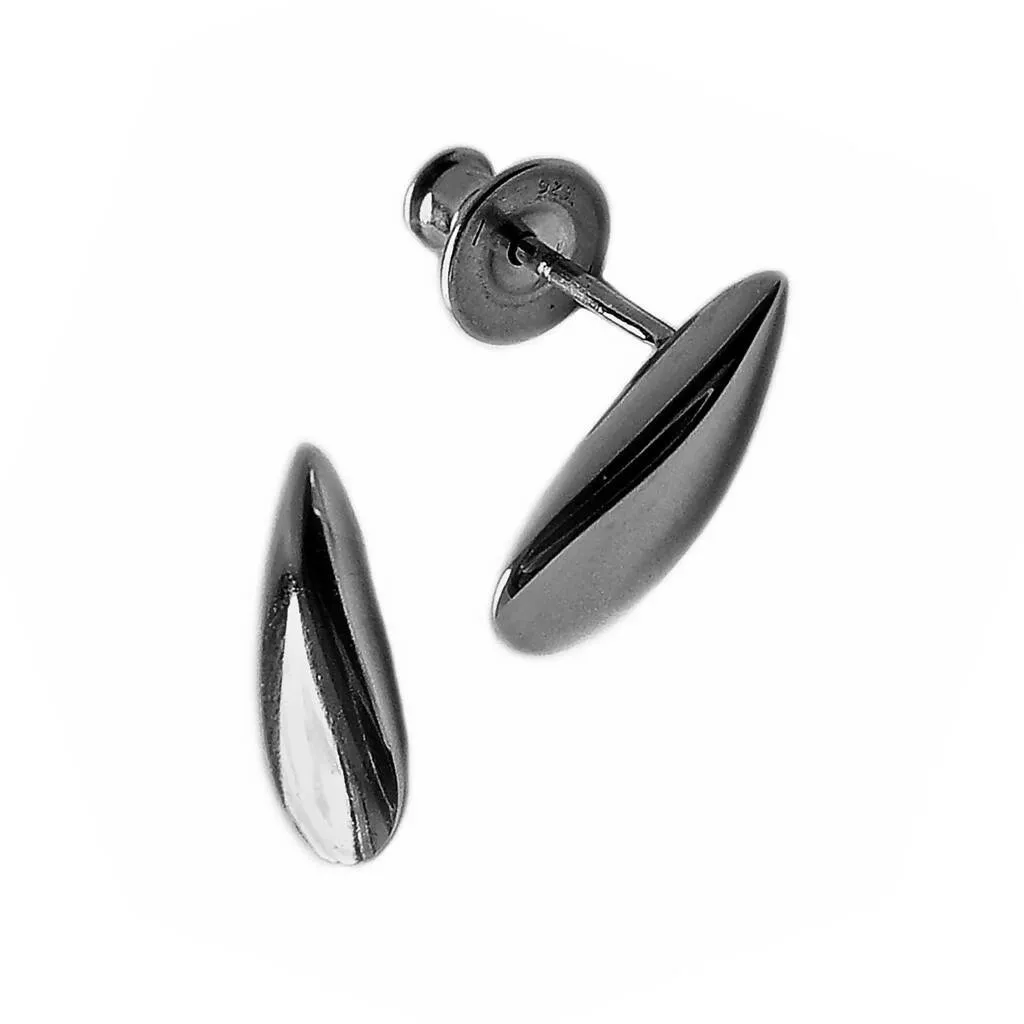 Small Side Silver Shell Studs