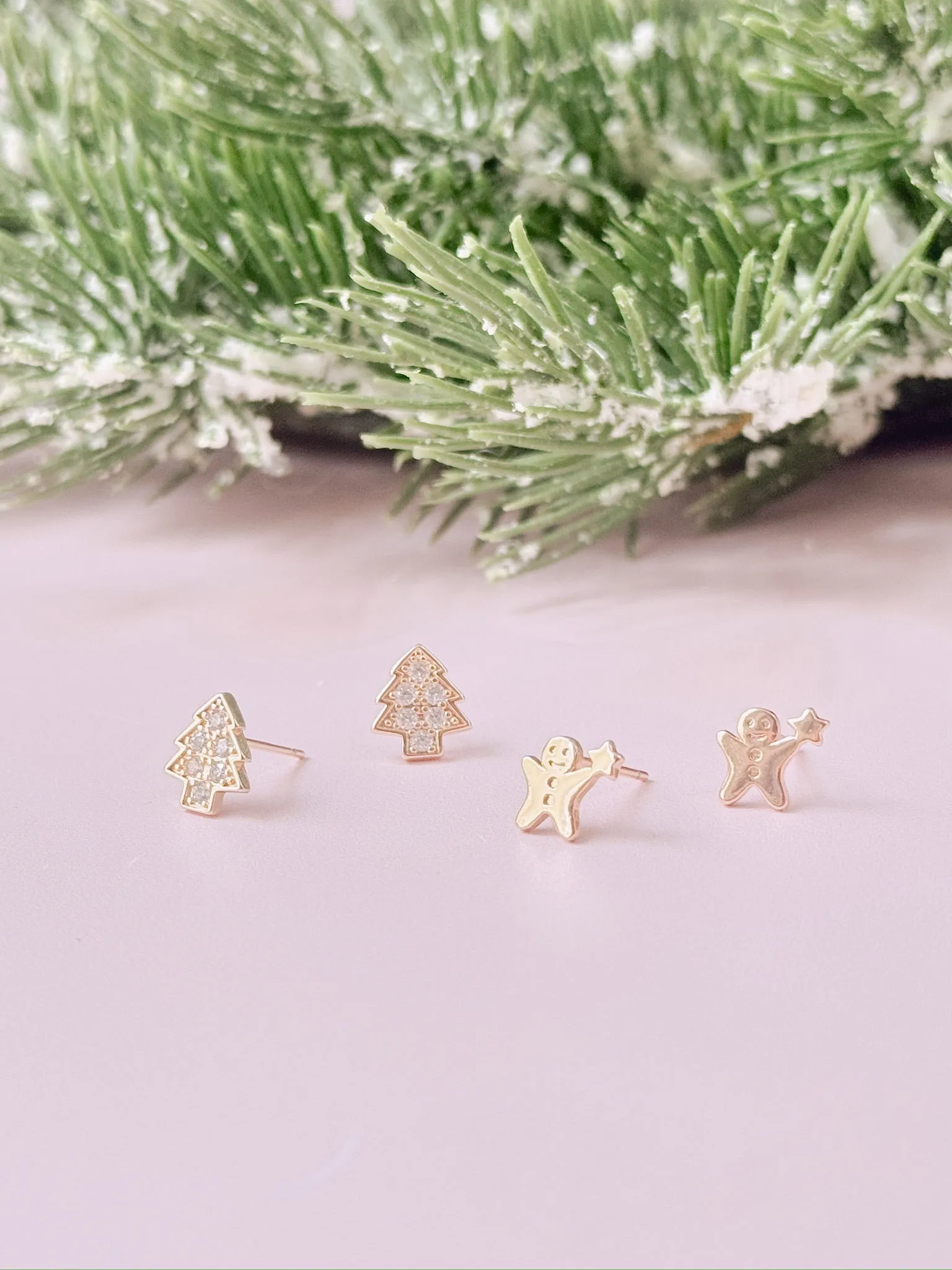 Snowcapped Tree Studs