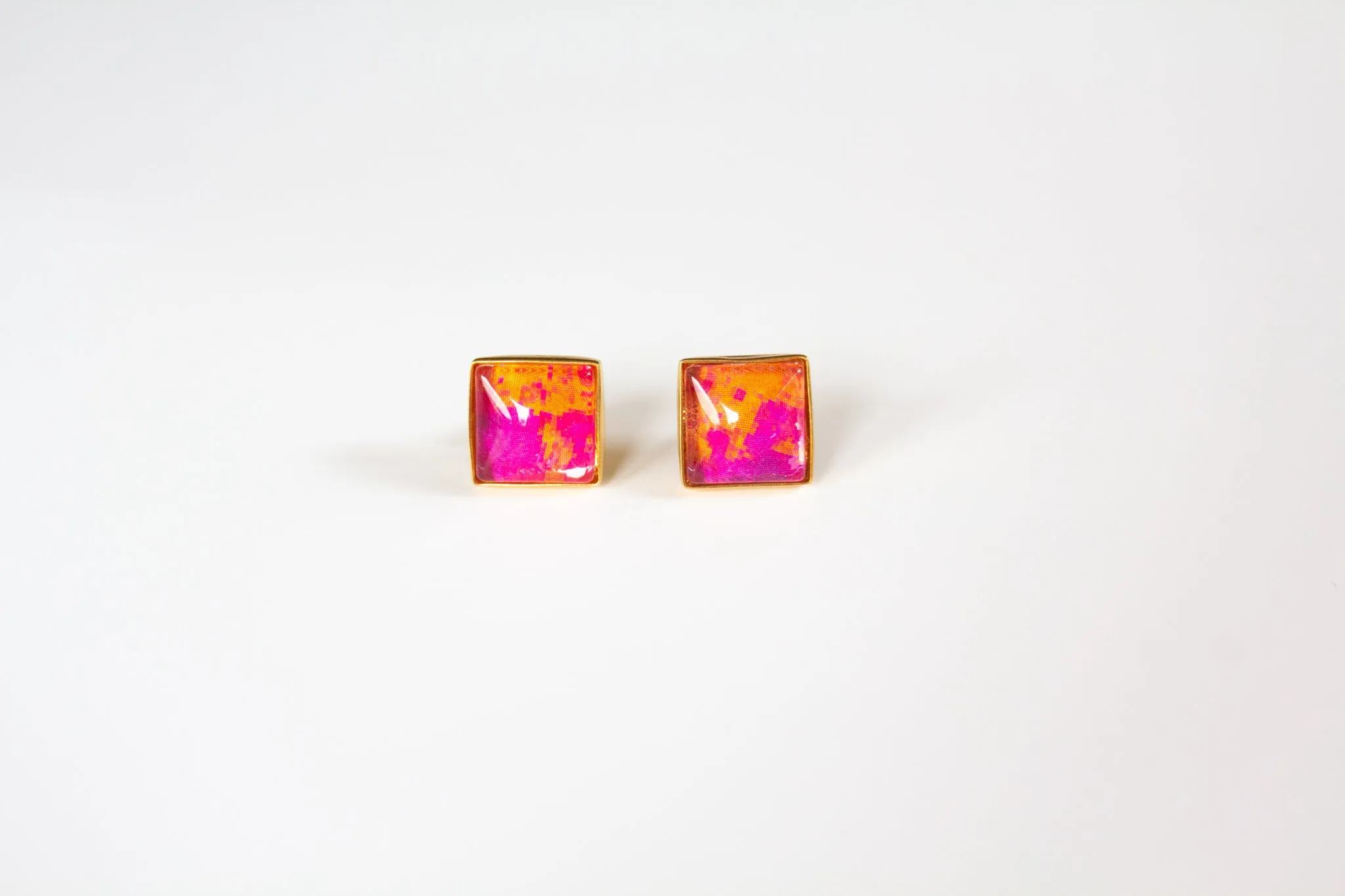 SQUARE STUD EARRINGS