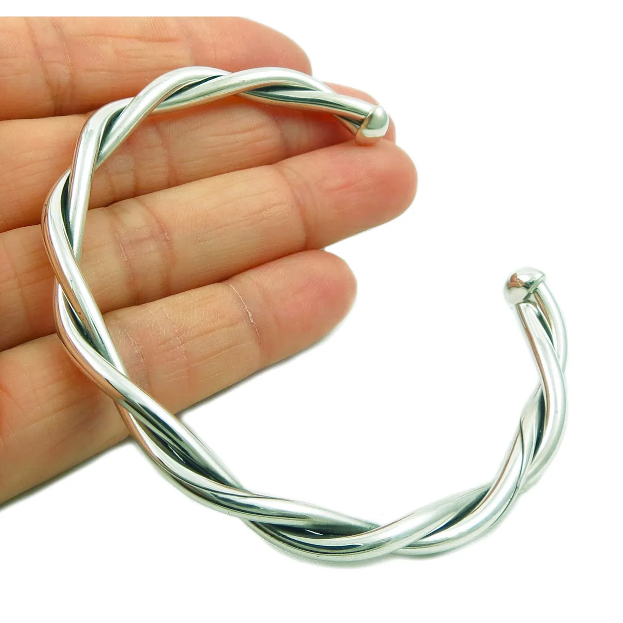 Sterling Silver Timeless Twist Bracelet