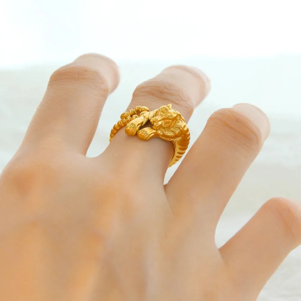 Tiger 18k Gold Ring