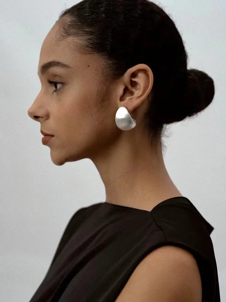 Trending Elegant Oversized Arc Matte Silver Earrings